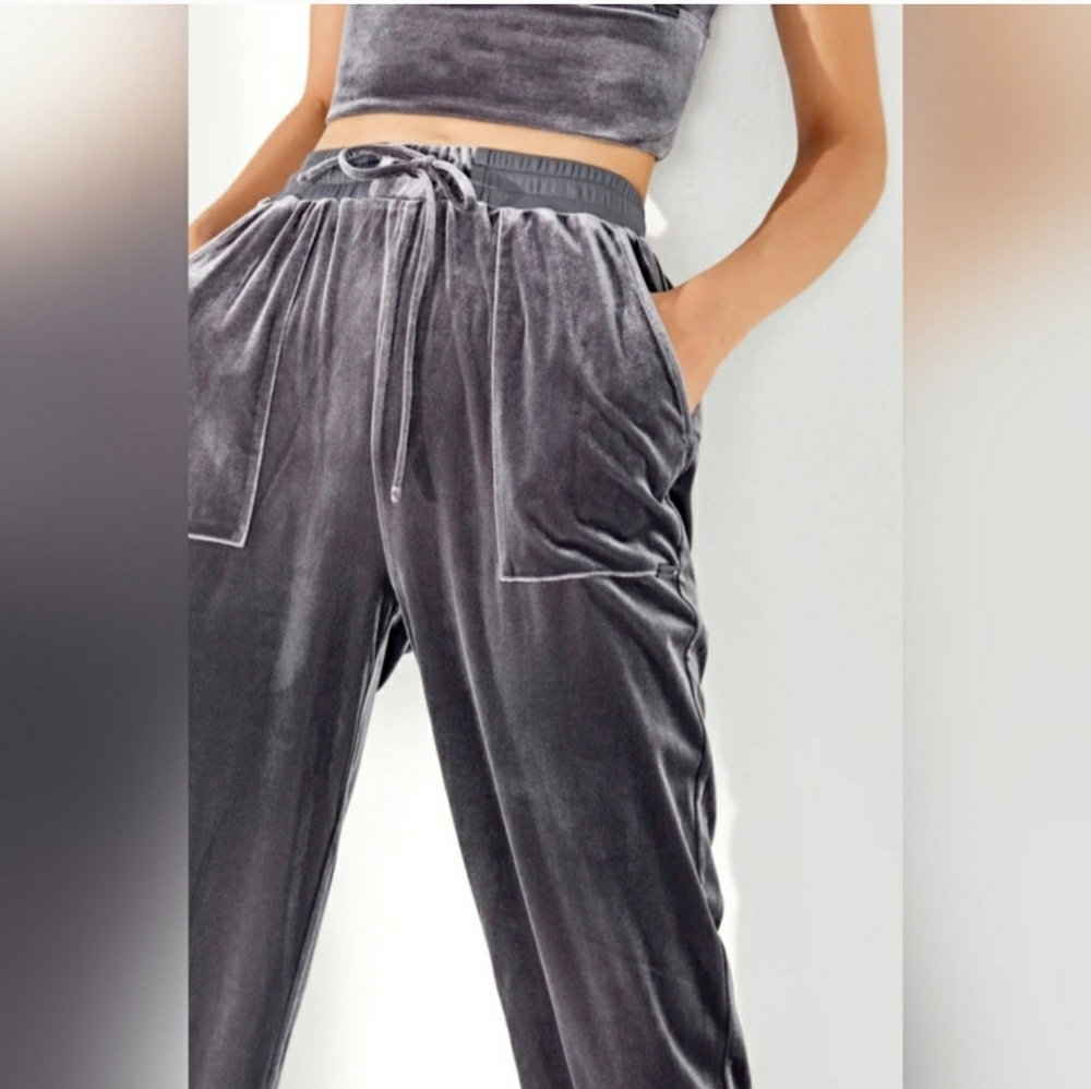 House of Harlow 1960 Charcoal Super Soft Velour Joggers Pants Size Large